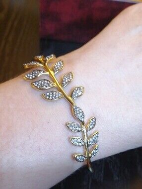 Stella & Dot Gold Leaf Crystal Vintage Cuff Bracelet - Sparkling Gold Leaf Motif